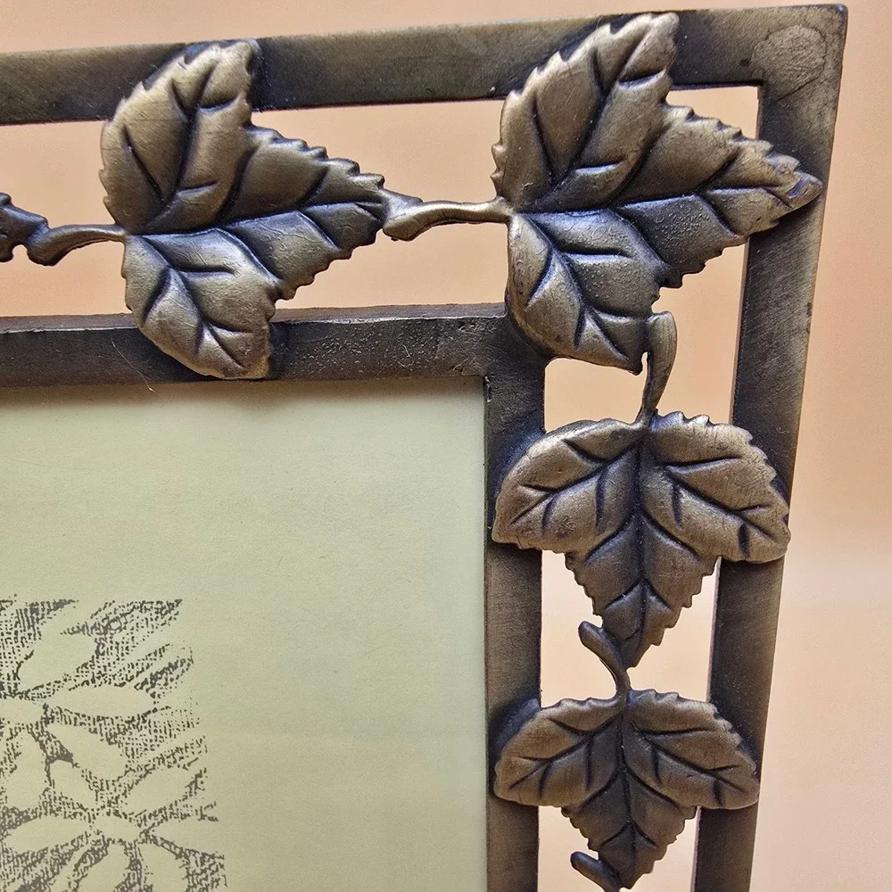 Armherst 5x7 Metal Leaf Photo Frame Antiqued Bronze Maple Leaves Vertical Horiz